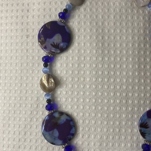Handcrafted “The Blue Floral” Necklace w/Shell, Cat’s Eye and Crystals - Picture 5 of 5